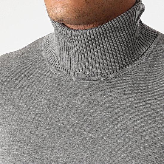 Aristocrat’s Wool Turtleneck